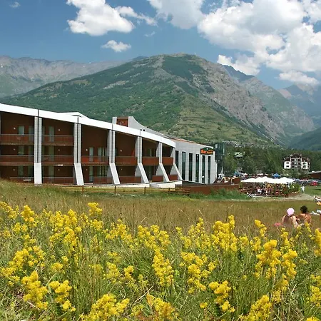 Ξενοδοχείο με διαμερίσματα Campo Smith 3*